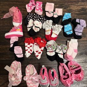 Infant shoes/socks- all unworn